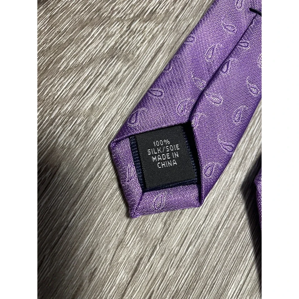 #J100  Mens Michael Kors Silk Tie Purple